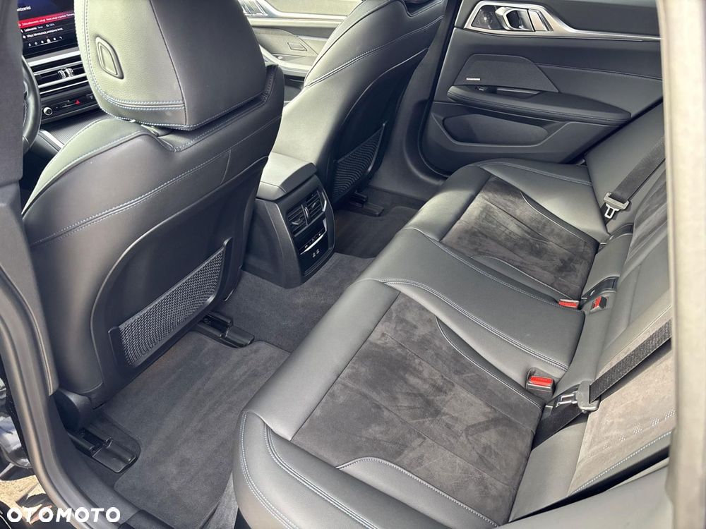 BMW i4 83.9kWh M50 xDrive - 14