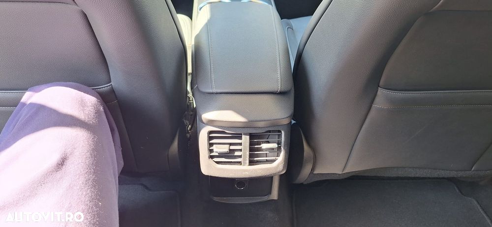 Ford Mondeo 2.0 TDCI Titanium - 11