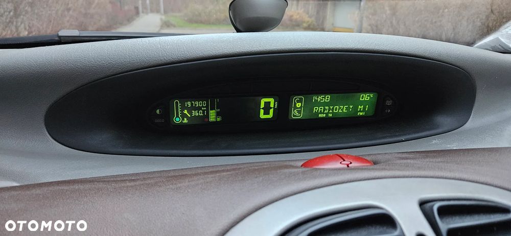 Citroën Xsara Picasso 1.6 HDI Exclusive - 21