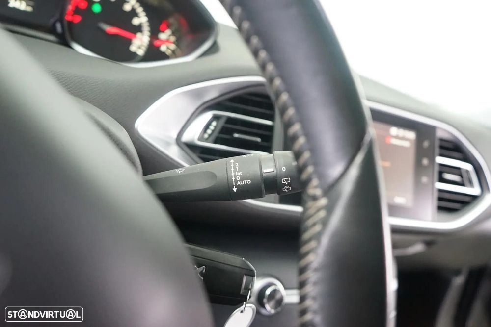 Peugeot 308 SW 1.2 PureTech Business Line - 23