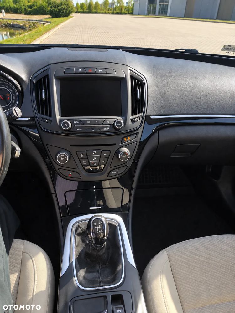 Opel Insignia - 16