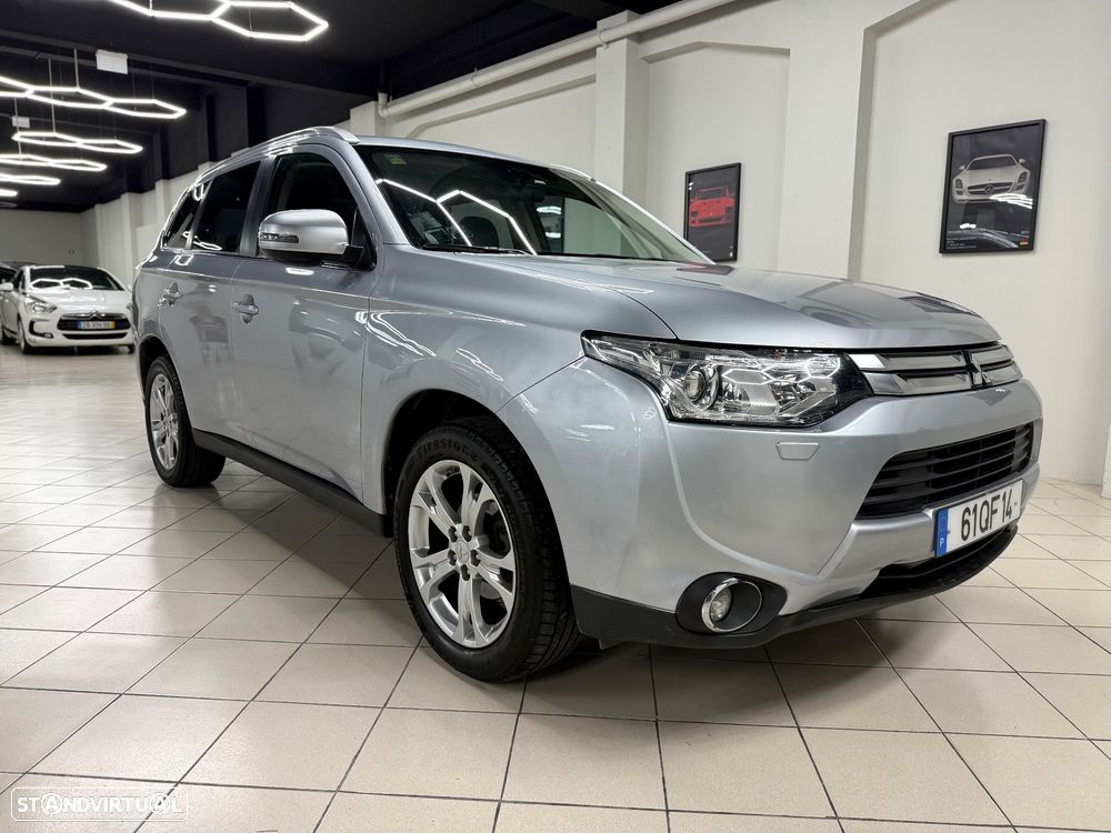 Mitsubishi Outlander 2.2 DI-D Instyle Navi - 1