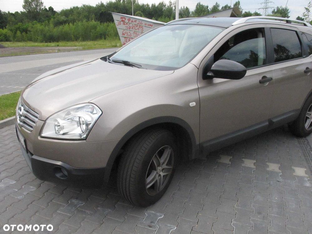 Nissan Qashqai+2 - 2