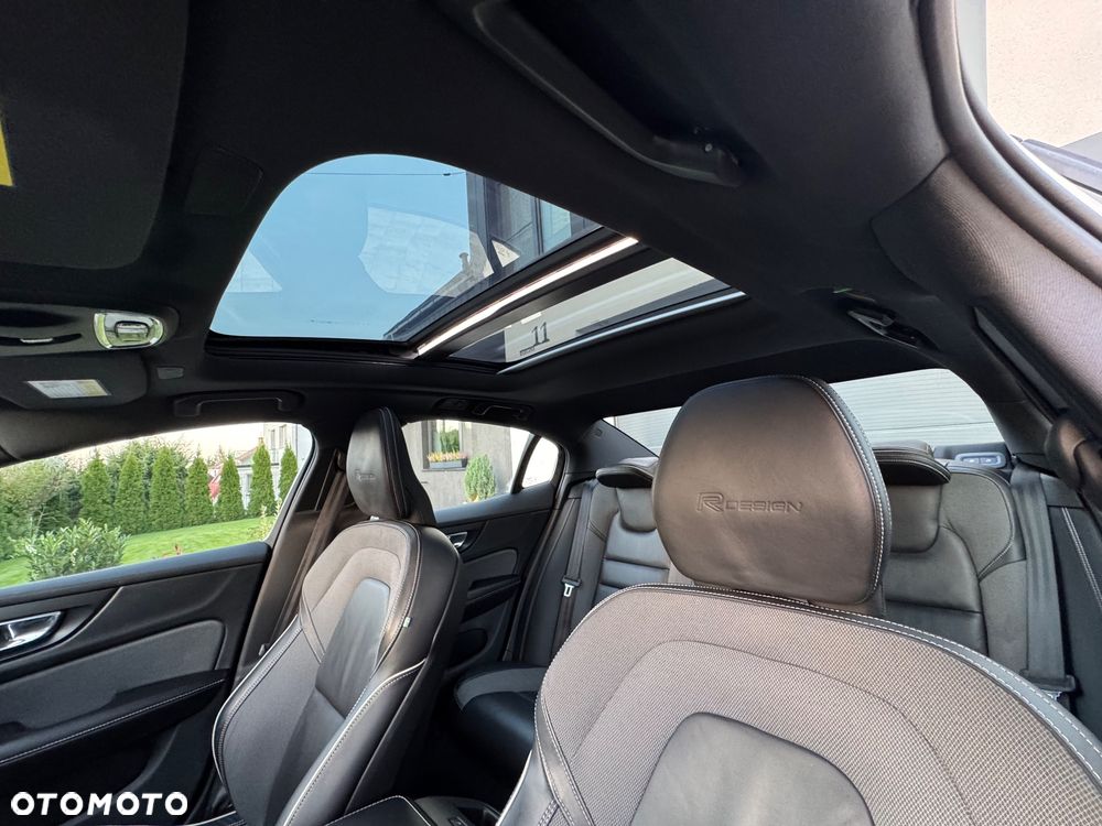 Volvo S60 T6 AWD R-Design - 18