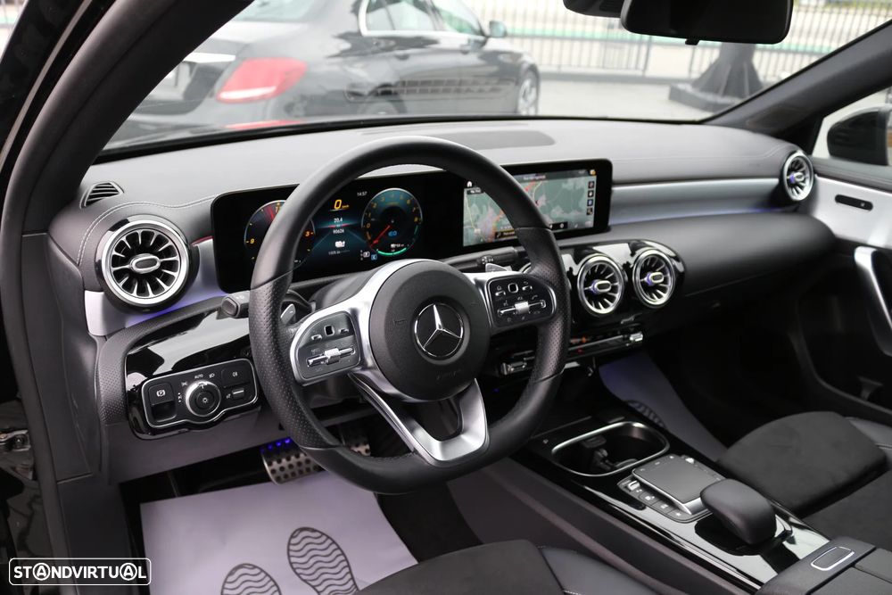 Mercedes-Benz A 250 e 8G-DCT AMG Line - 13
