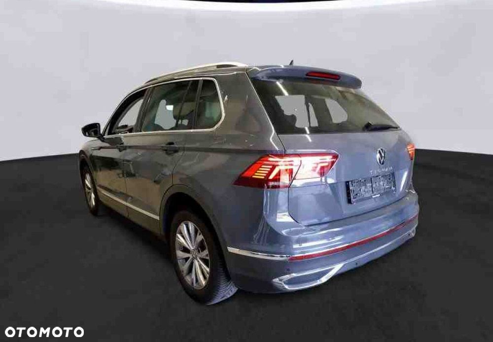 Volkswagen Tiguan - 3