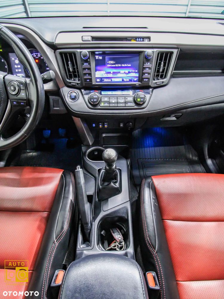 Toyota RAV4 2.0 D-4D Prestige 4x2 - 18