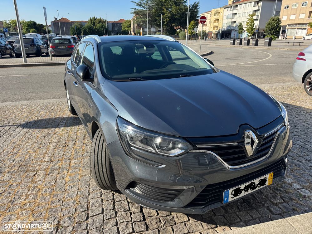 Renault Mégane Sport Tourer 1.3 TCe Limited EDC - 4