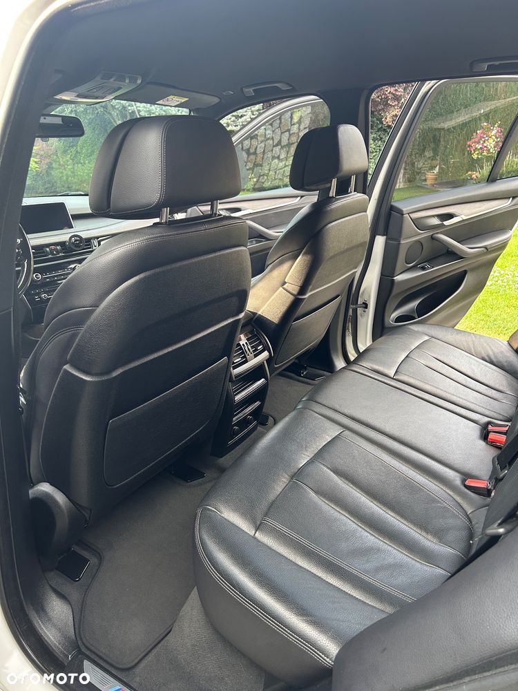 BMW X5 xDrive25d - 11