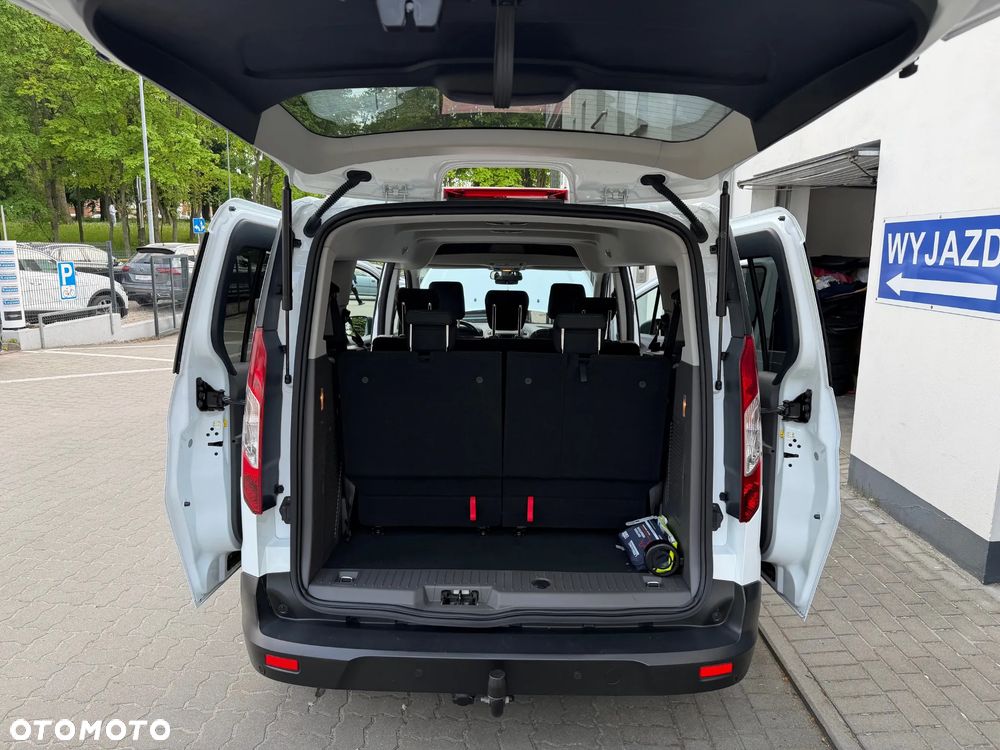 Ford Tourneo Connect Grand - 10