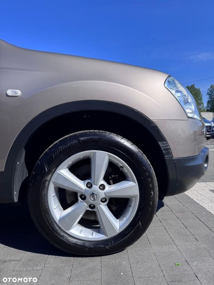 Nissan Qashqai+2 - 15