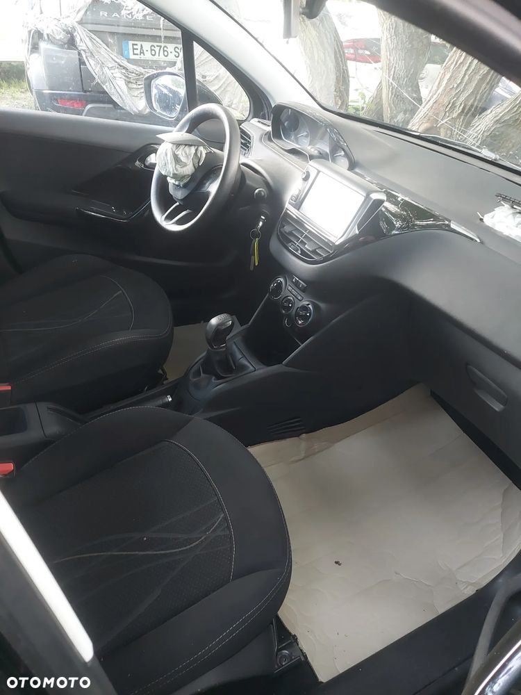 Peugeot 208 1.6 BlueHDi Active - 4
