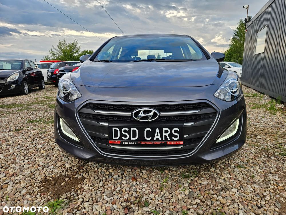 Hyundai i30 blue 1.6 CRDi Style - 5