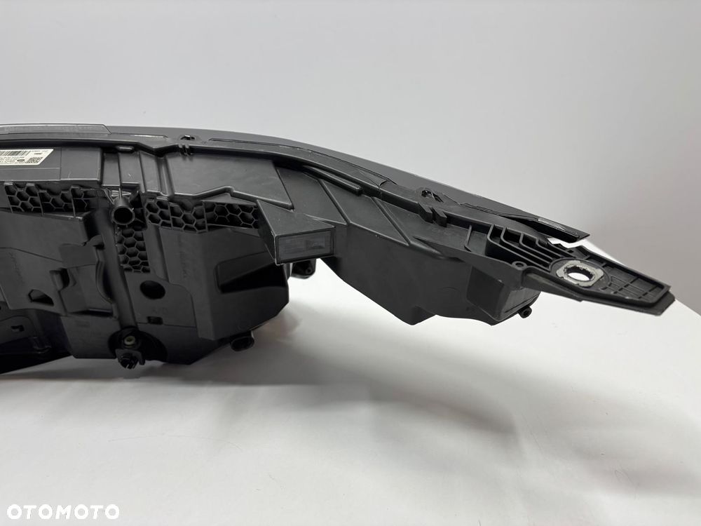 Range Rover Velar L560 Lampa Prawa Przód Przednia M8A2-13W029-LA - 7