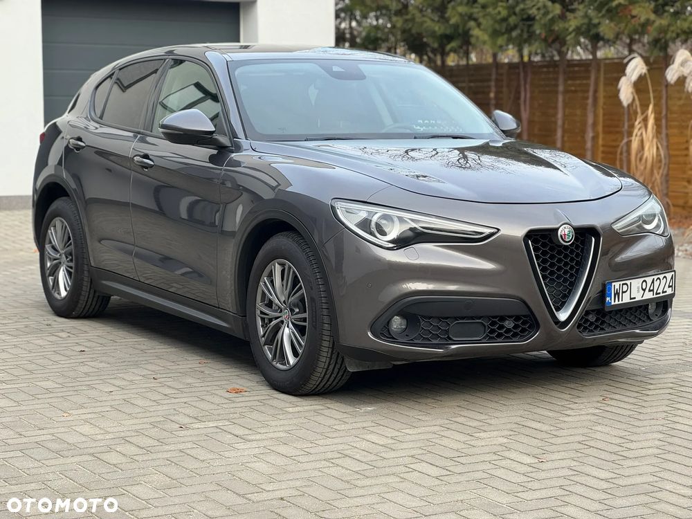 Alfa Romeo Stelvio 2.2 16V AT8 Business - 3