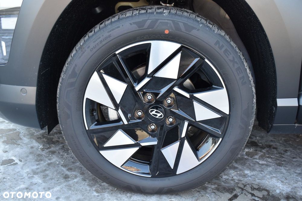 Hyundai Kona - 8