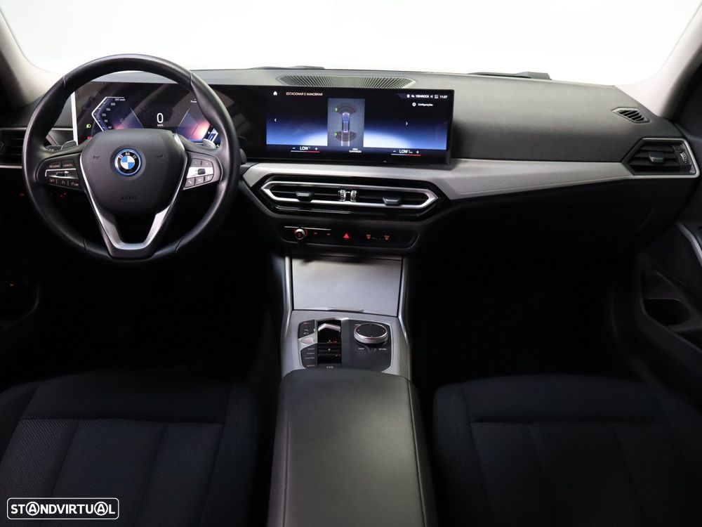 BMW 330 e Corporate Edition Auto - 13