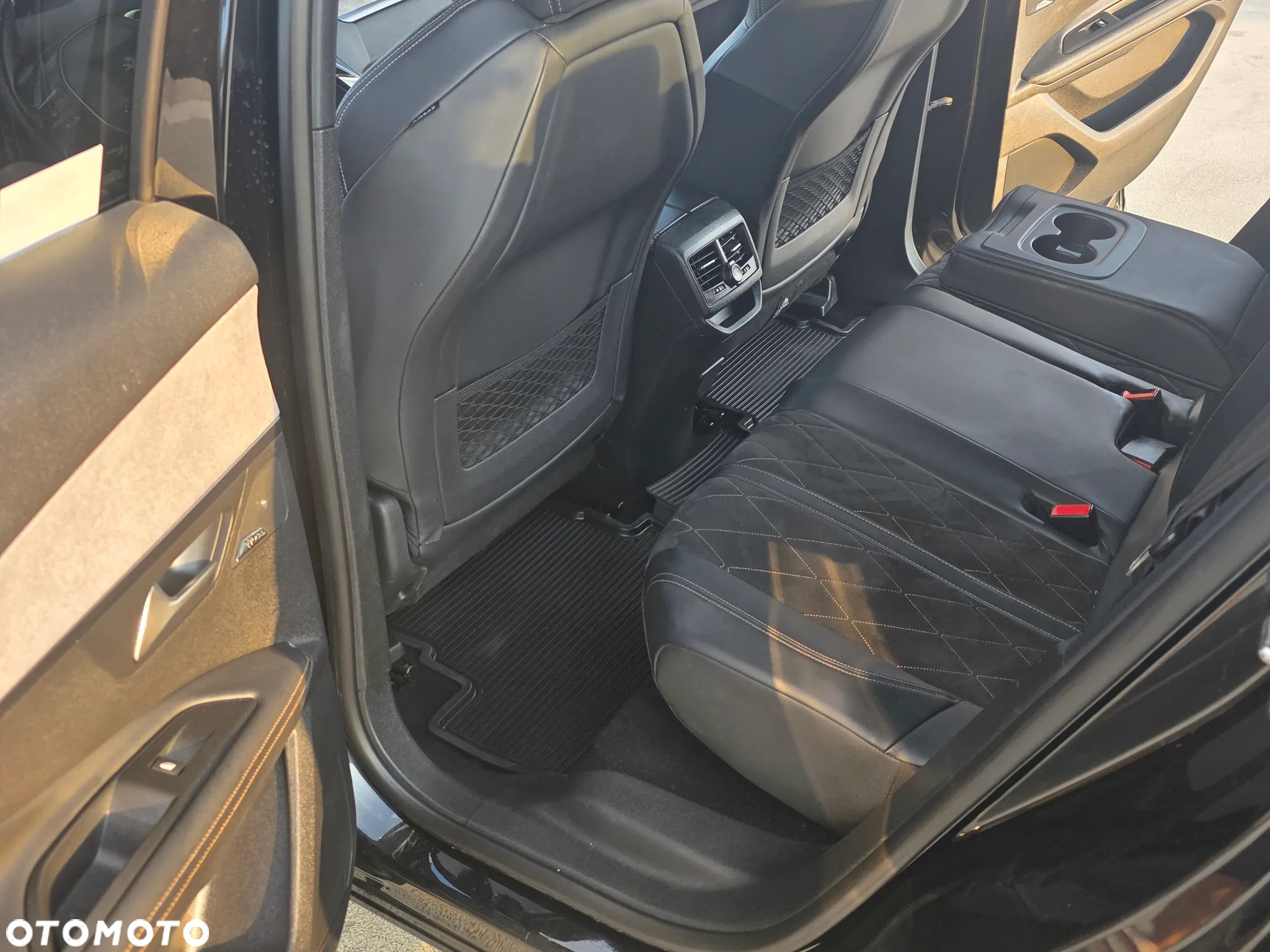 Peugeot 3008 2.0 BlueHDi GT S&S EAT8 - 13