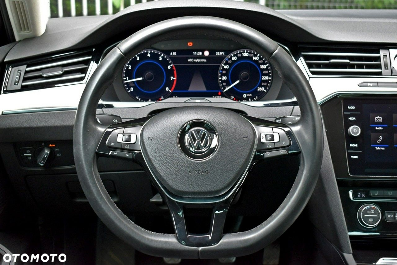 Volkswagen Passat 1.8 TSI BMT Highline - 16