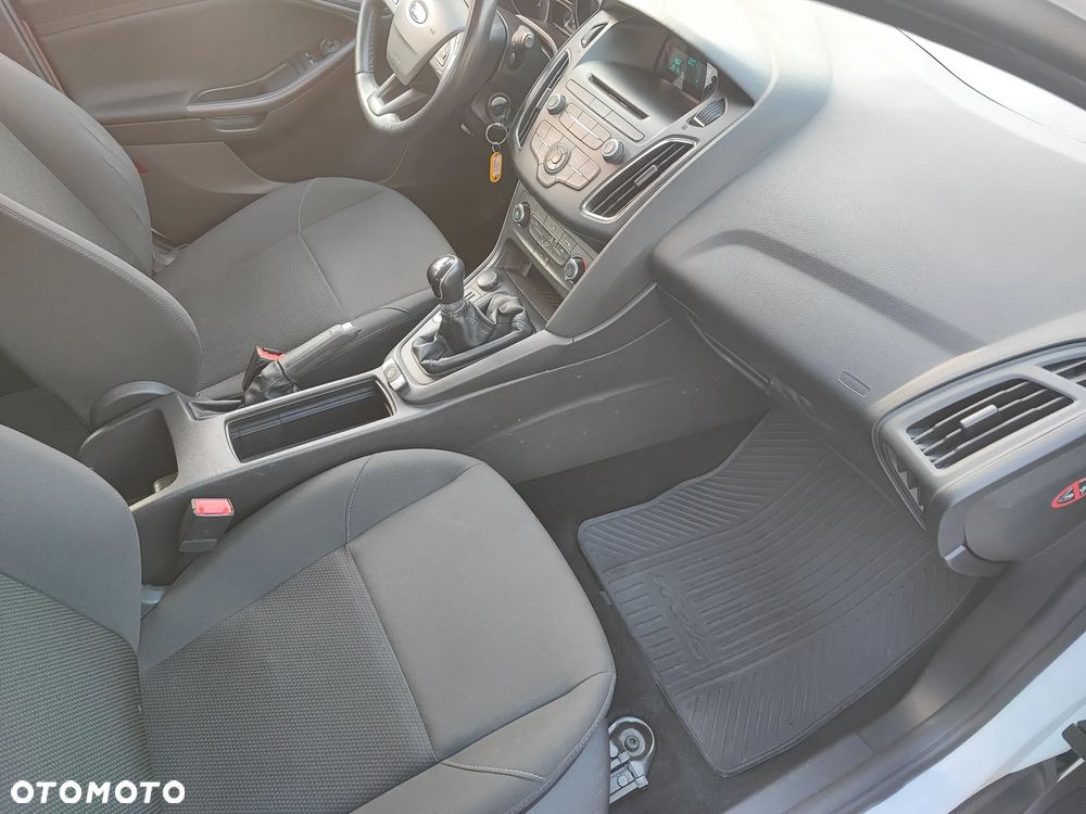 Ford Focus 1.6 Trend - 11