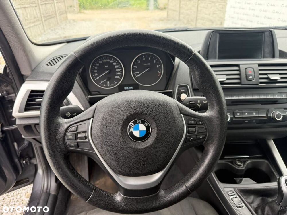 BMW Seria 1 116i - 7