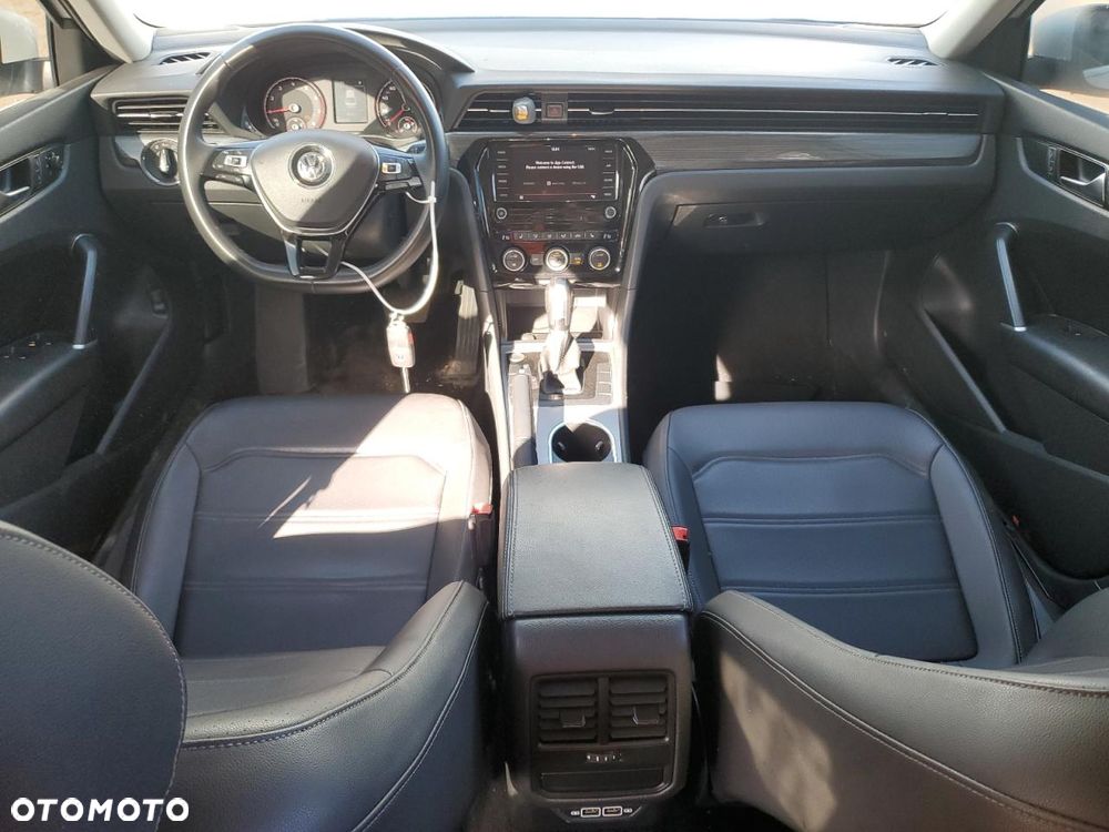 Volkswagen Passat 2.0 TSI BMT Comfortline DSG - 16