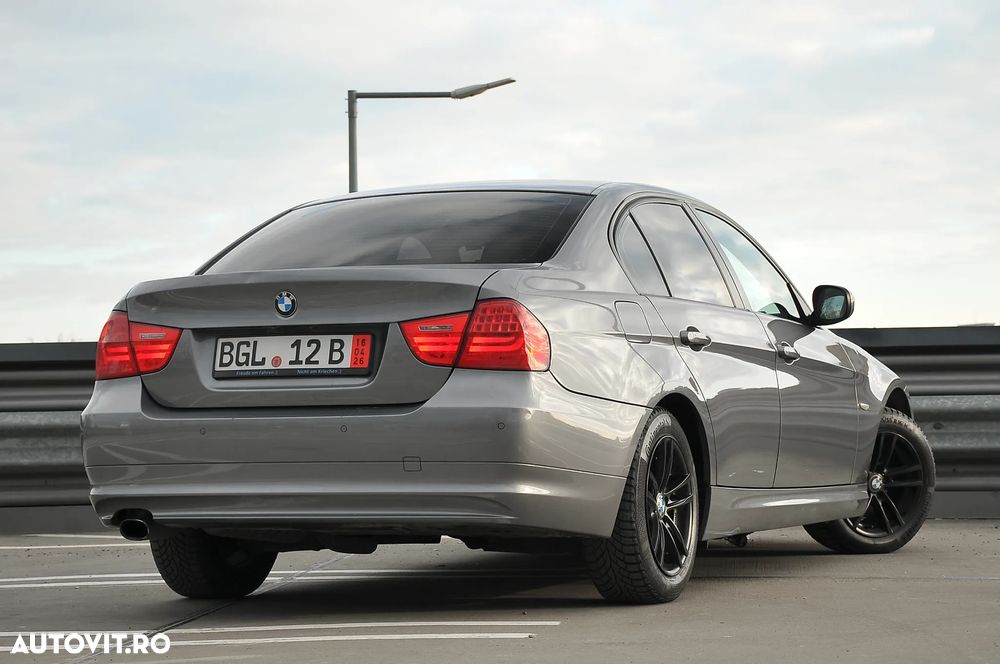 BMW Seria 3 320d DPF Aut. Edition Fleet - 11
