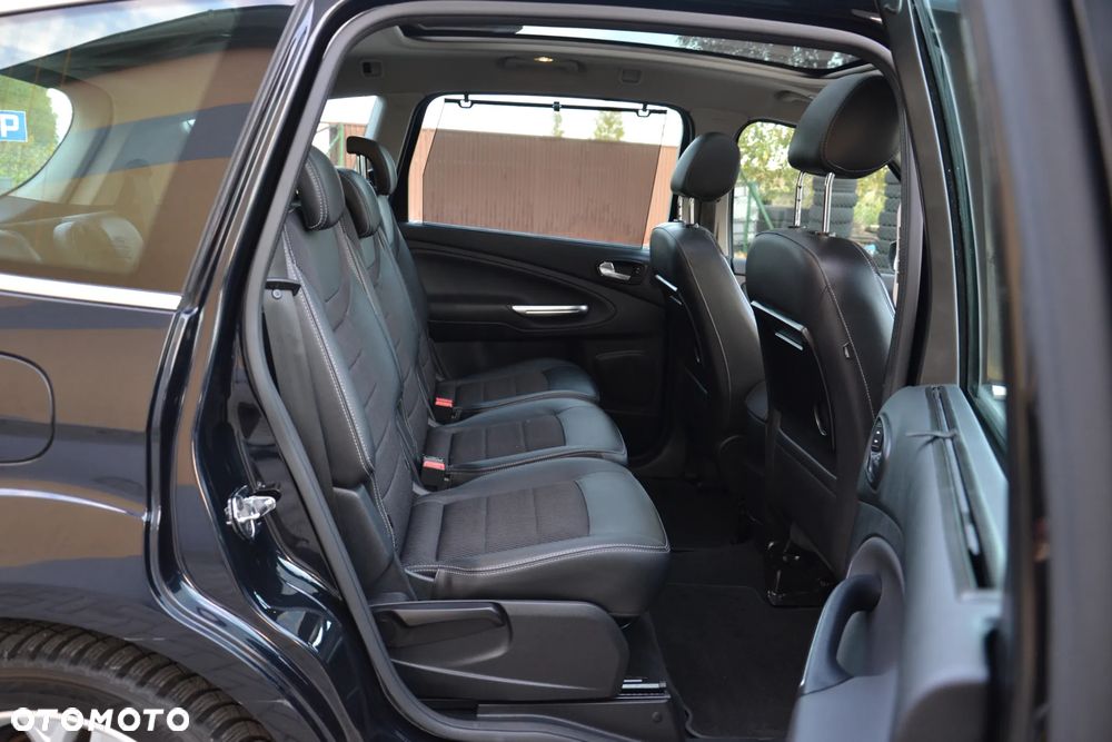 Ford S-Max 2.0 TDCi DPF Titanium - 33