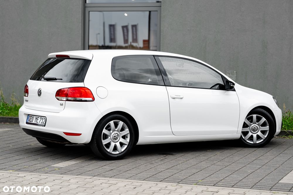 Volkswagen Golf 1.6 United - 10