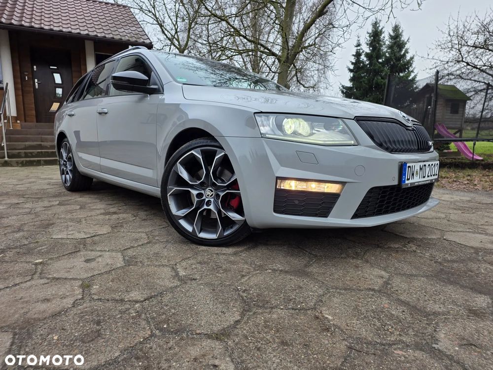 Skoda Octavia 2.0 TDI DSG RS - 34