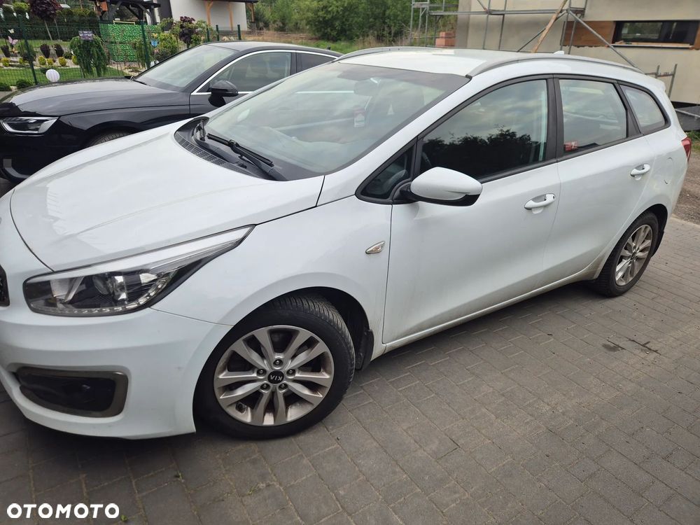 Kia Ceed 1.6 CRDi Smart - 2
