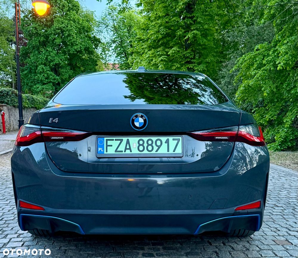 BMW i4 eDrive35 Gran Coupe - 12