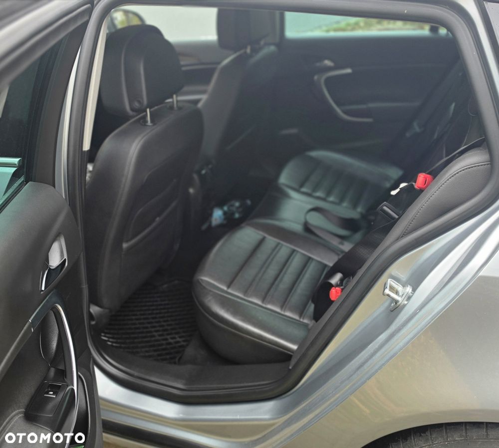 Opel Insignia - 8