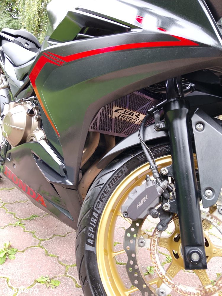 Honda CBR - 9