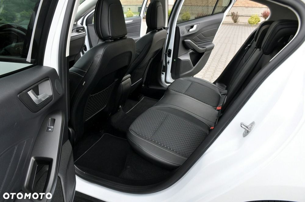 Ford Focus - 20