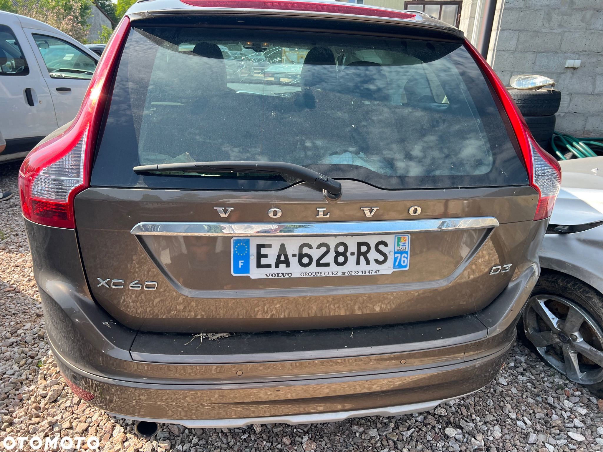 Volvo XC 60 D3 Drive-E Momentum - 4