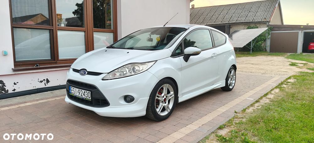 Ford Fiesta 1.6 Ti-VCT Sport