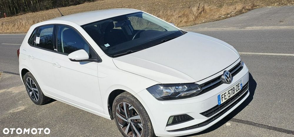 Volkswagen Polo - 1