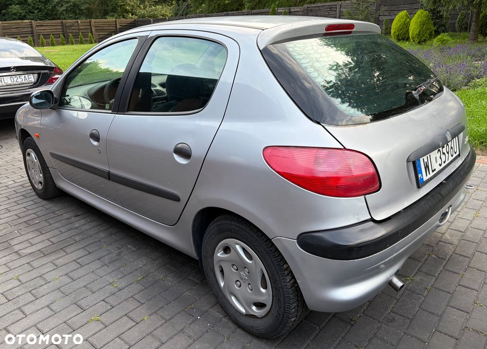 Peugeot 206 1.1 XR Presence - 5
