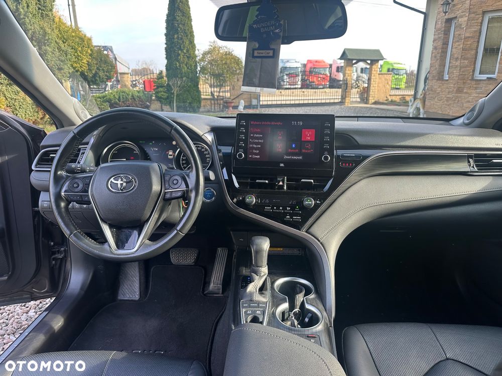 Toyota Camry 2.5 Hybrid Executive CVT - 9
