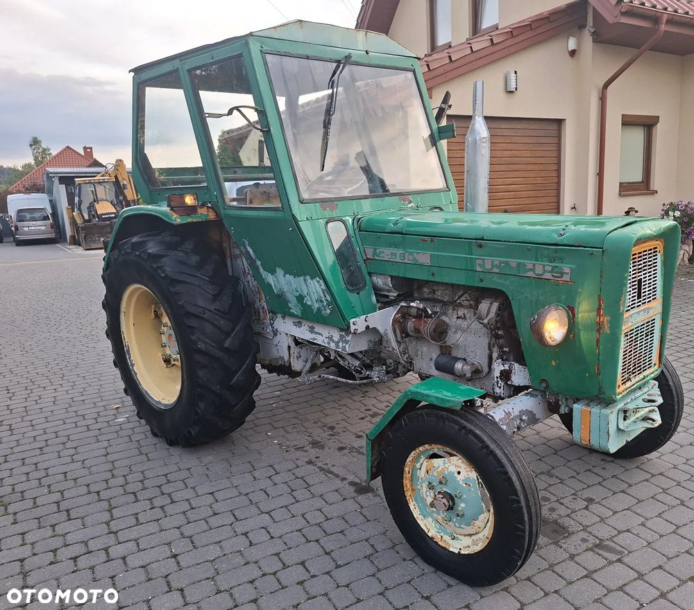Ursus C-360 - 4