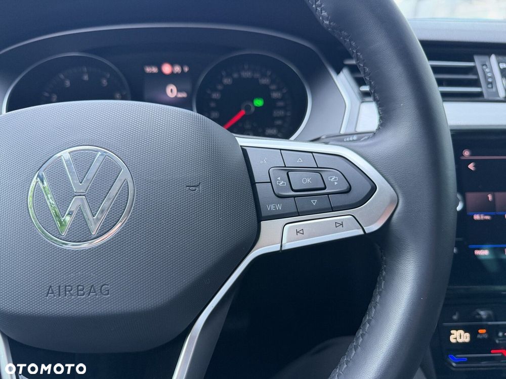 Volkswagen Passat - 17