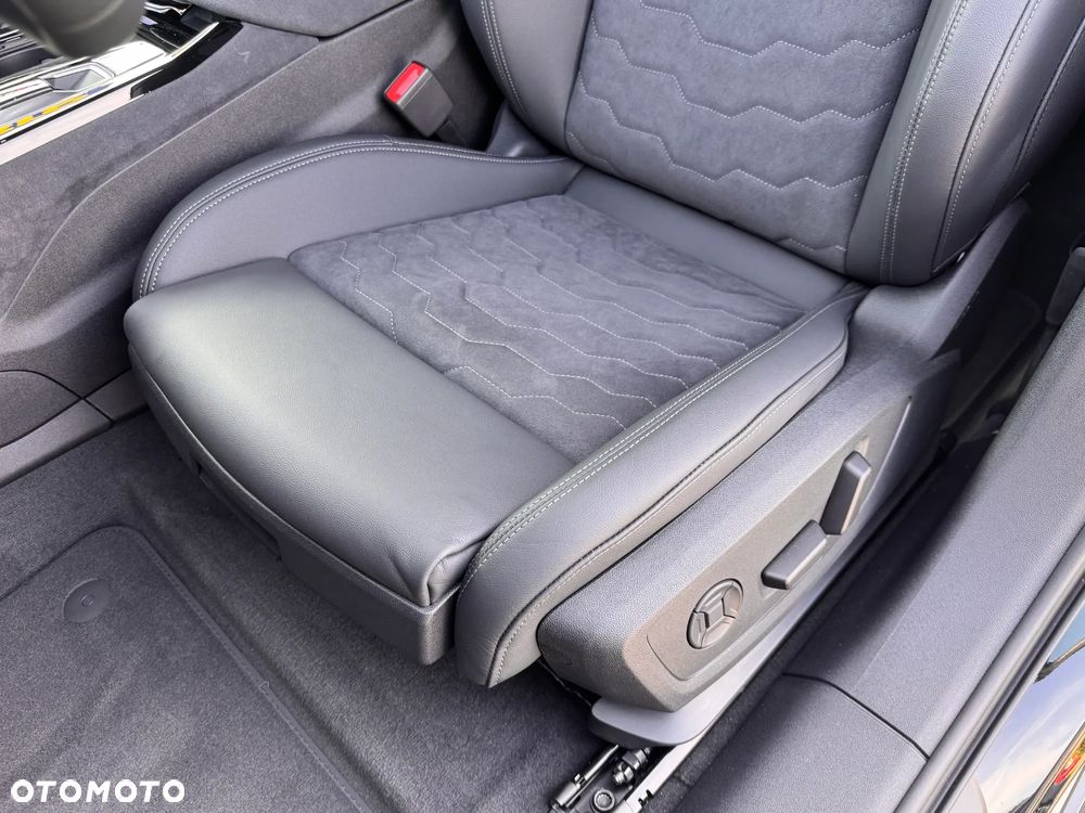 Audi A6 Avant e-tron - 25