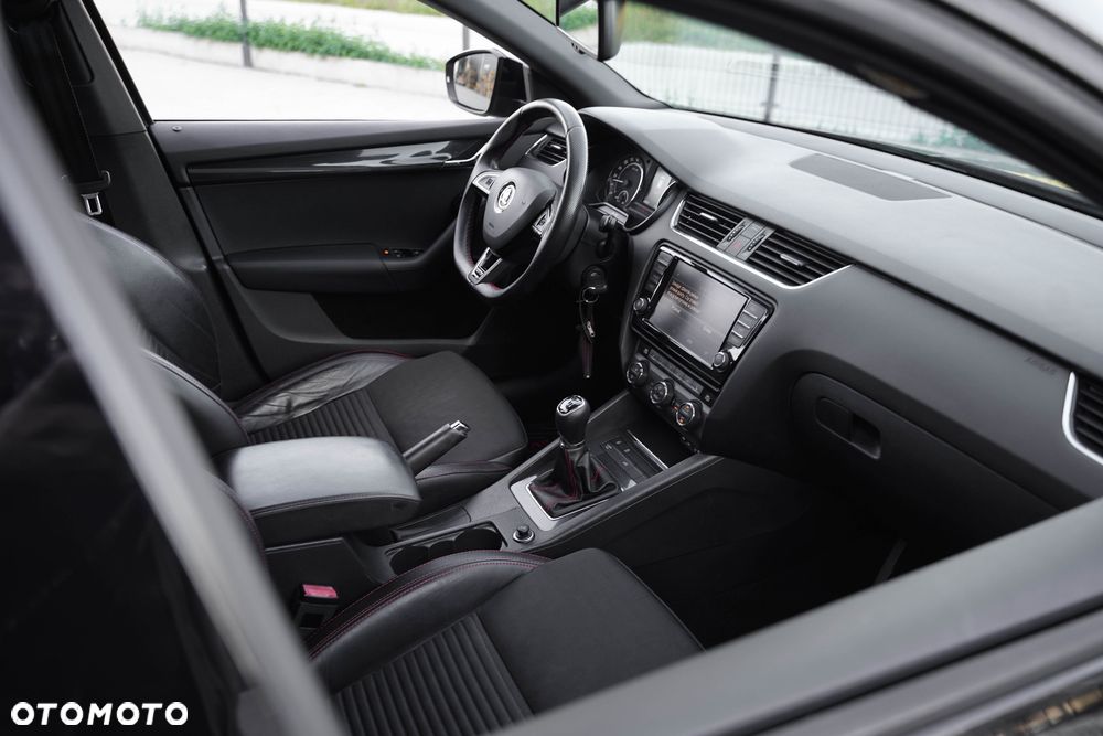 Skoda Octavia 2.0 TDI RS - 11
