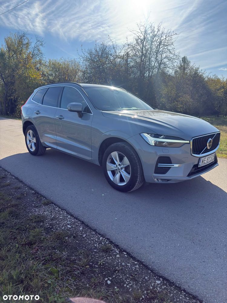 Volvo XC 60 B4 D Essential - 9