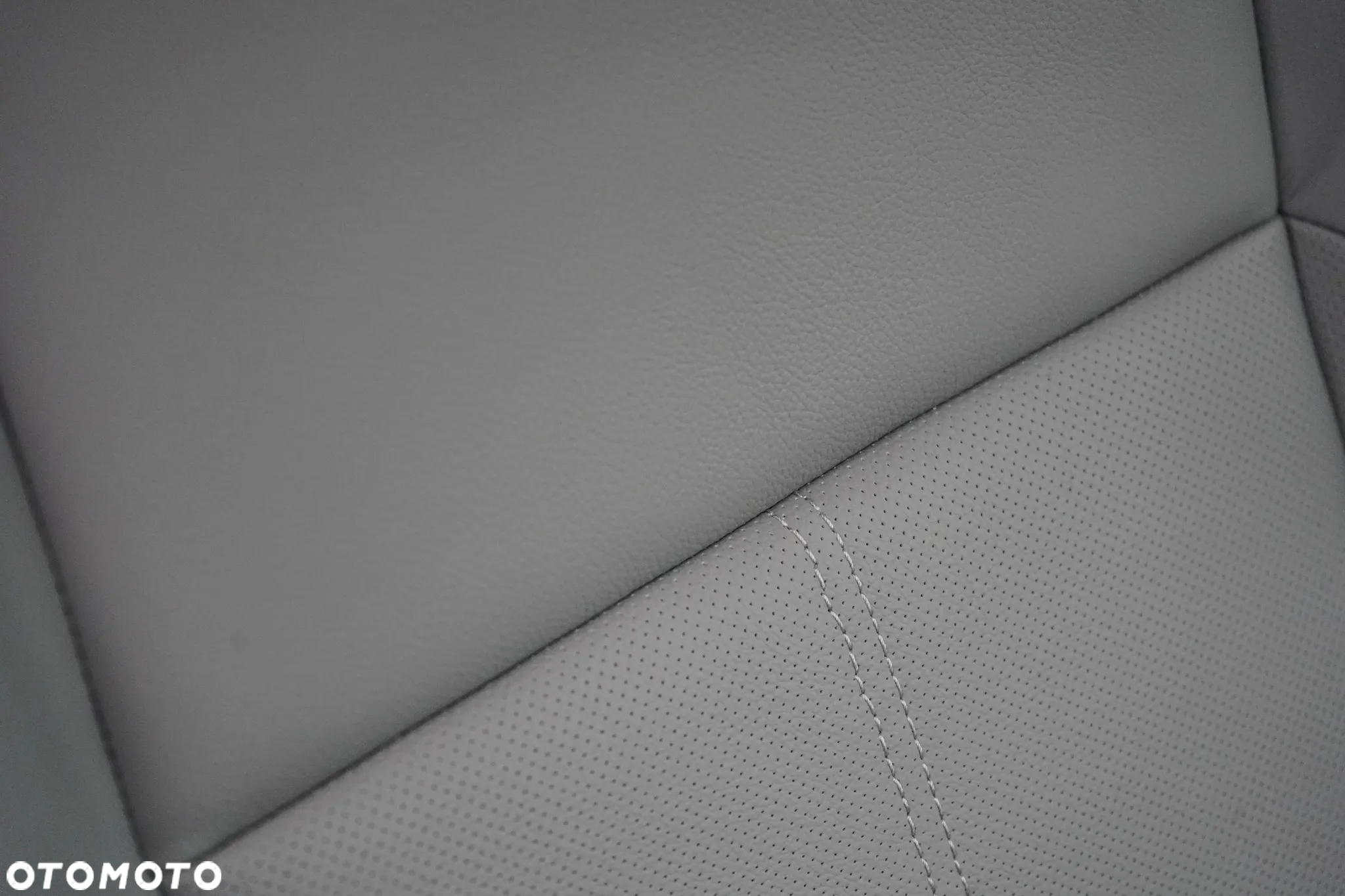 Land Rover Range Rover Velar D200 Dynamic SE - 14
