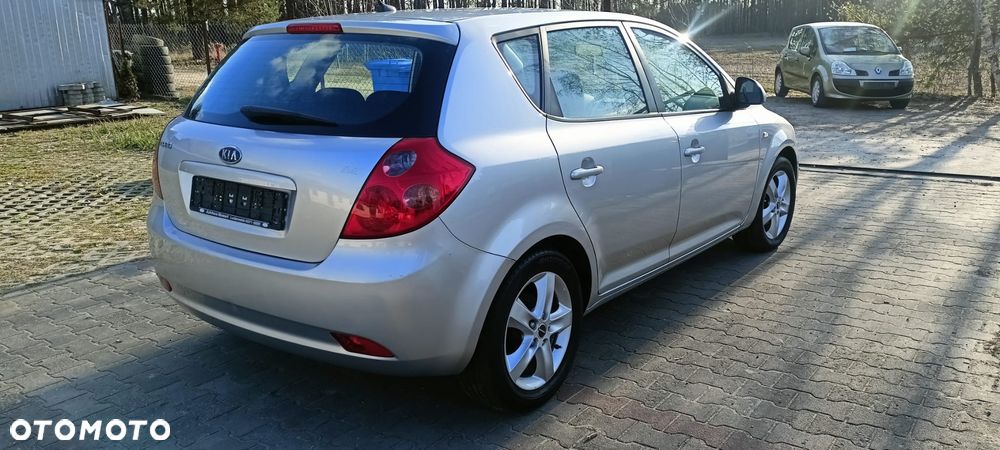 Kia Ceed 1.4 Comfort - 6