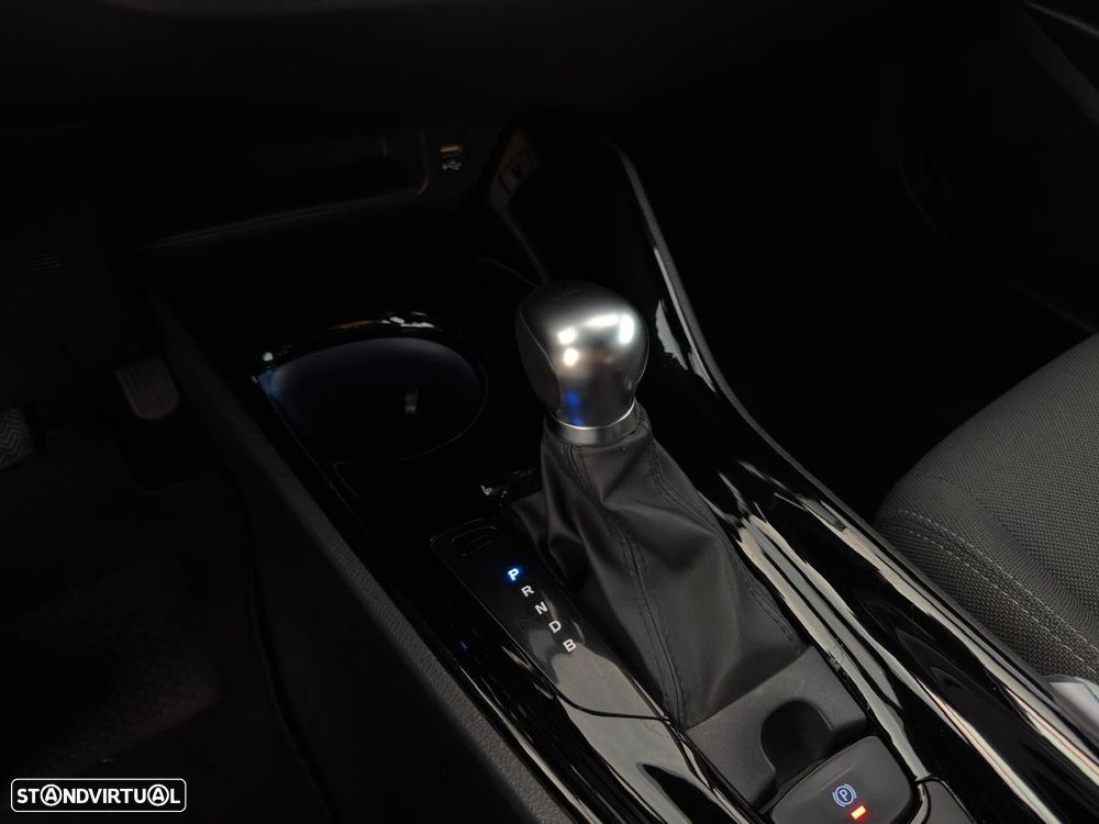 Toyota C-HR 1.8 Hybrid Square Collection - 29