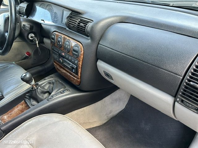 Opel Omega Caravan 2.5i V6 CD - 17