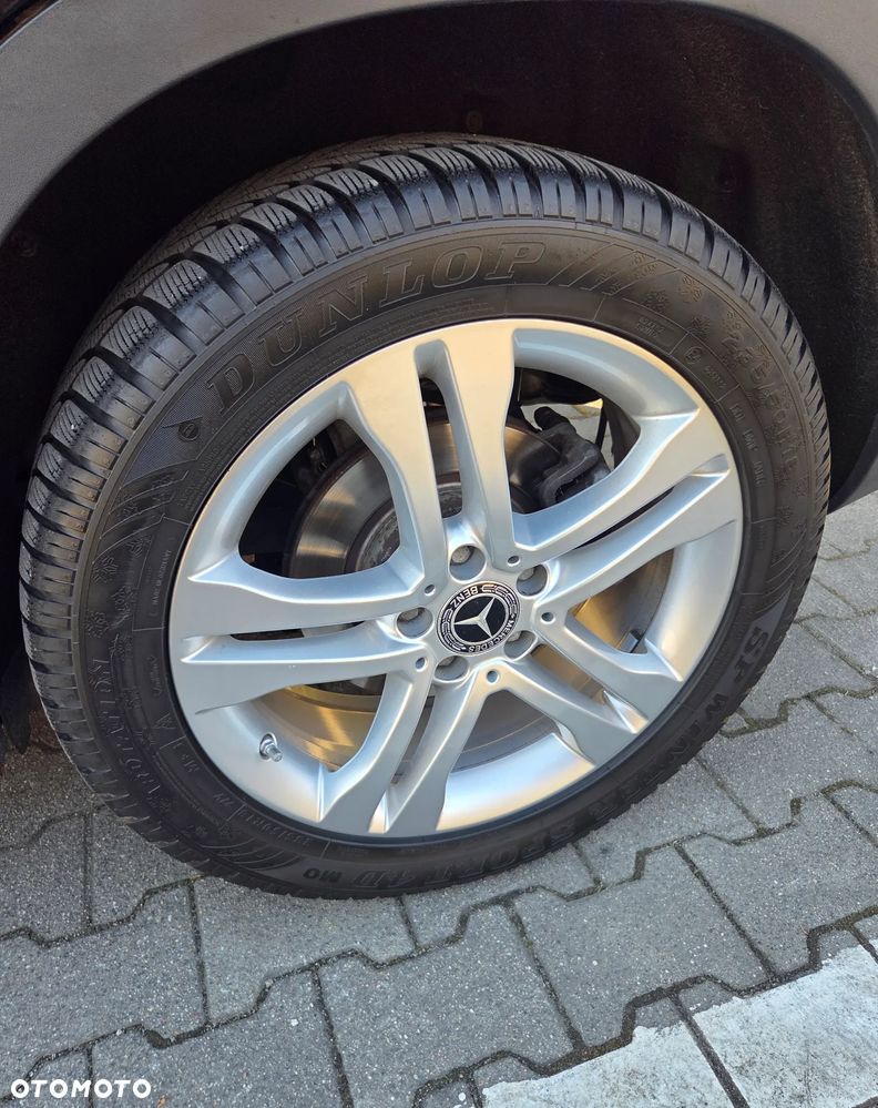 Mercedes-Benz GLA 220 d 4Matic 7G-DCT Style - 12